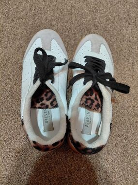 Steven by Steve Madden White & Black Leopard Accent Women’s Sneaker